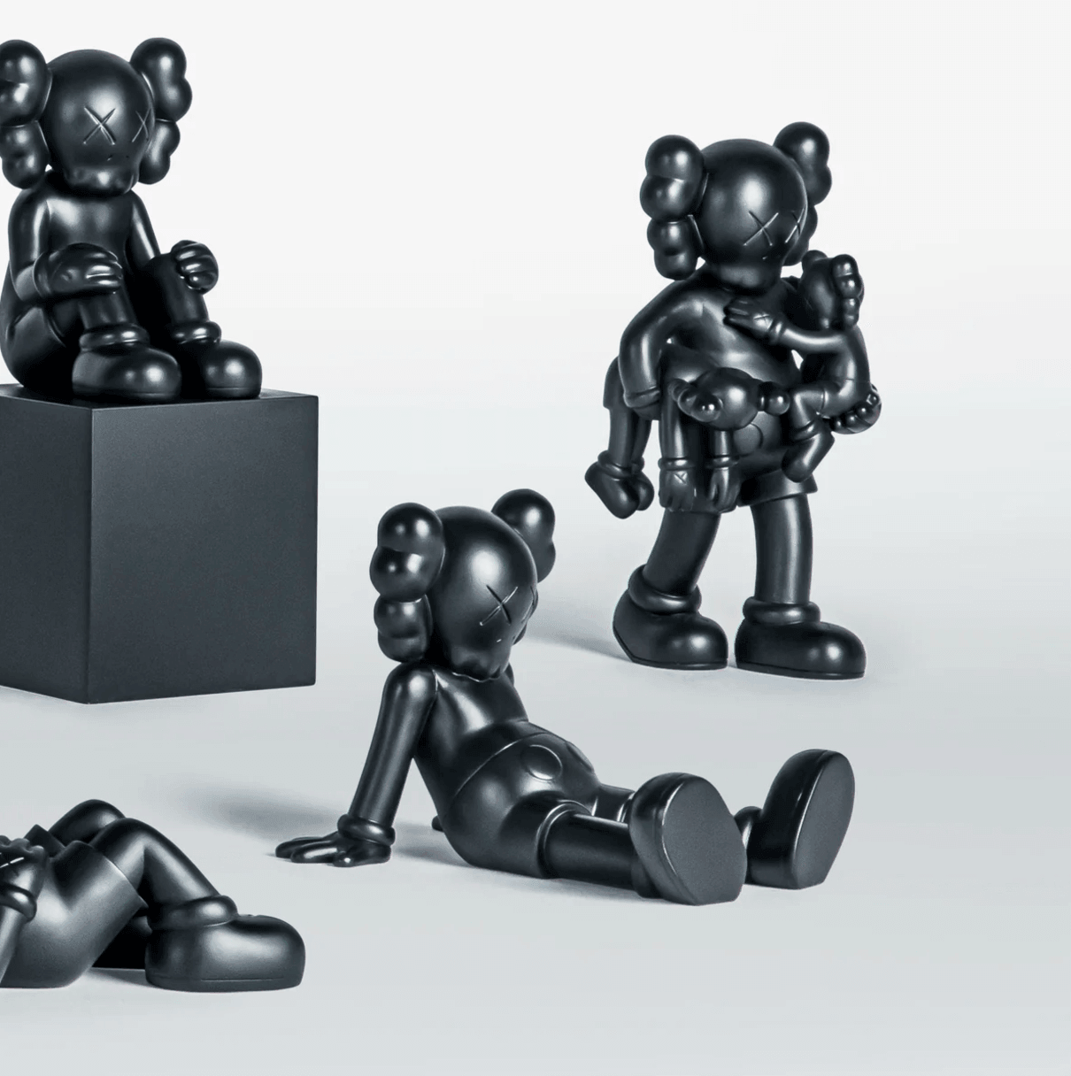 KAWS | Bronze Full Set,2024-3