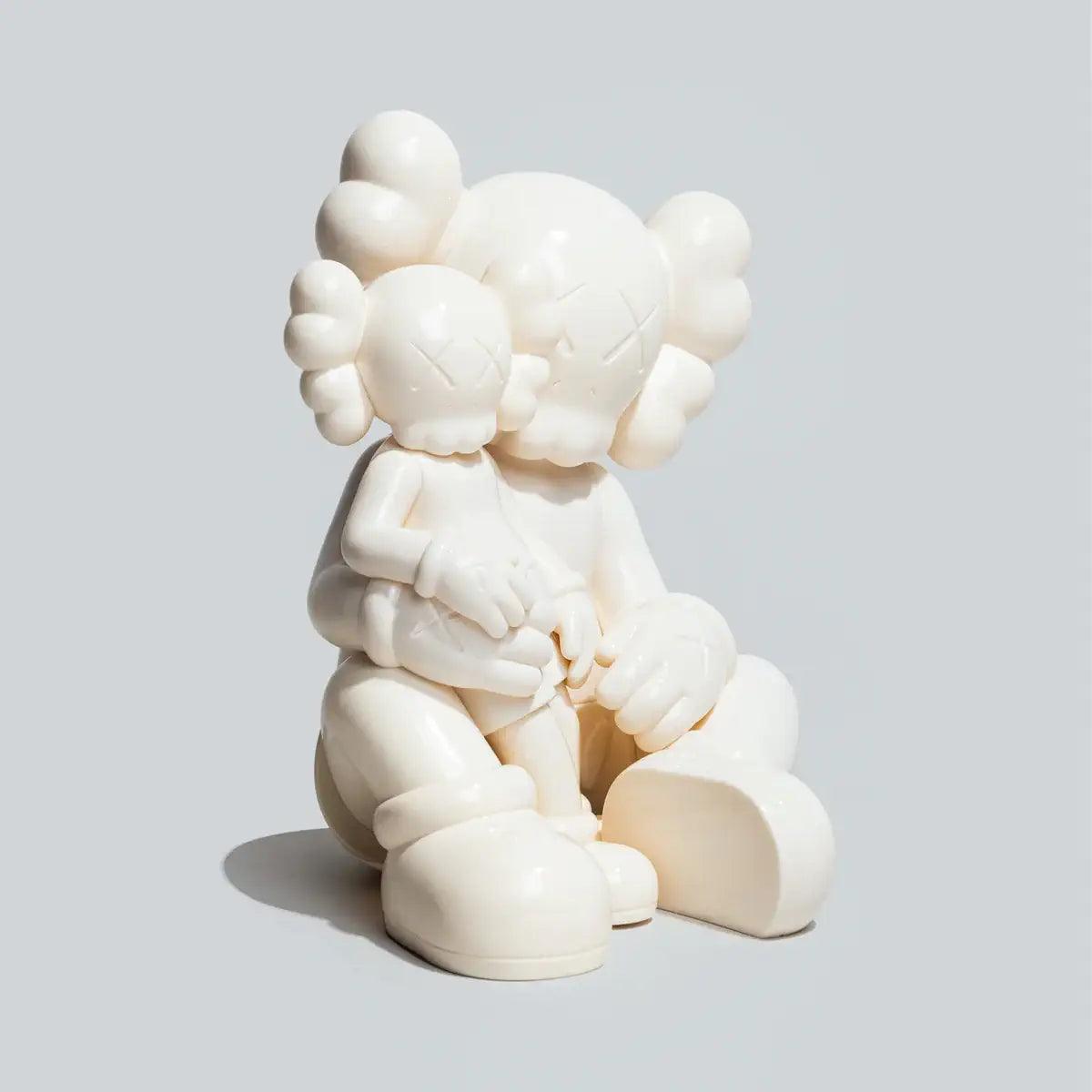 KAW-KAWS:HOLIDAY Changbai Mountain Figure (Snowy White)