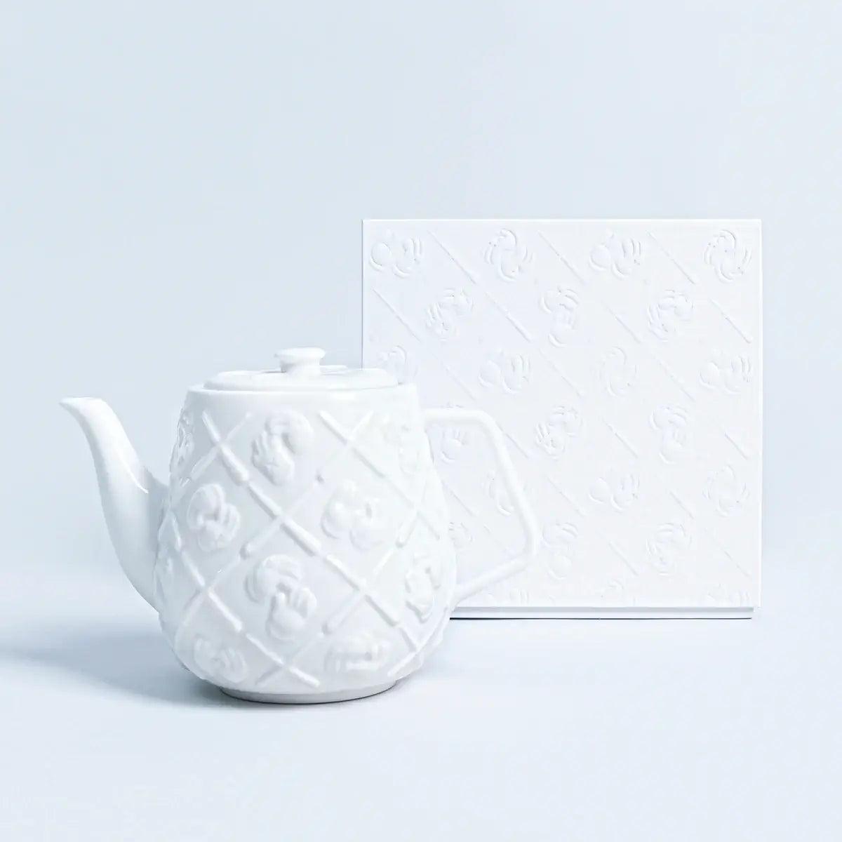 KAWS-Teapot (White)