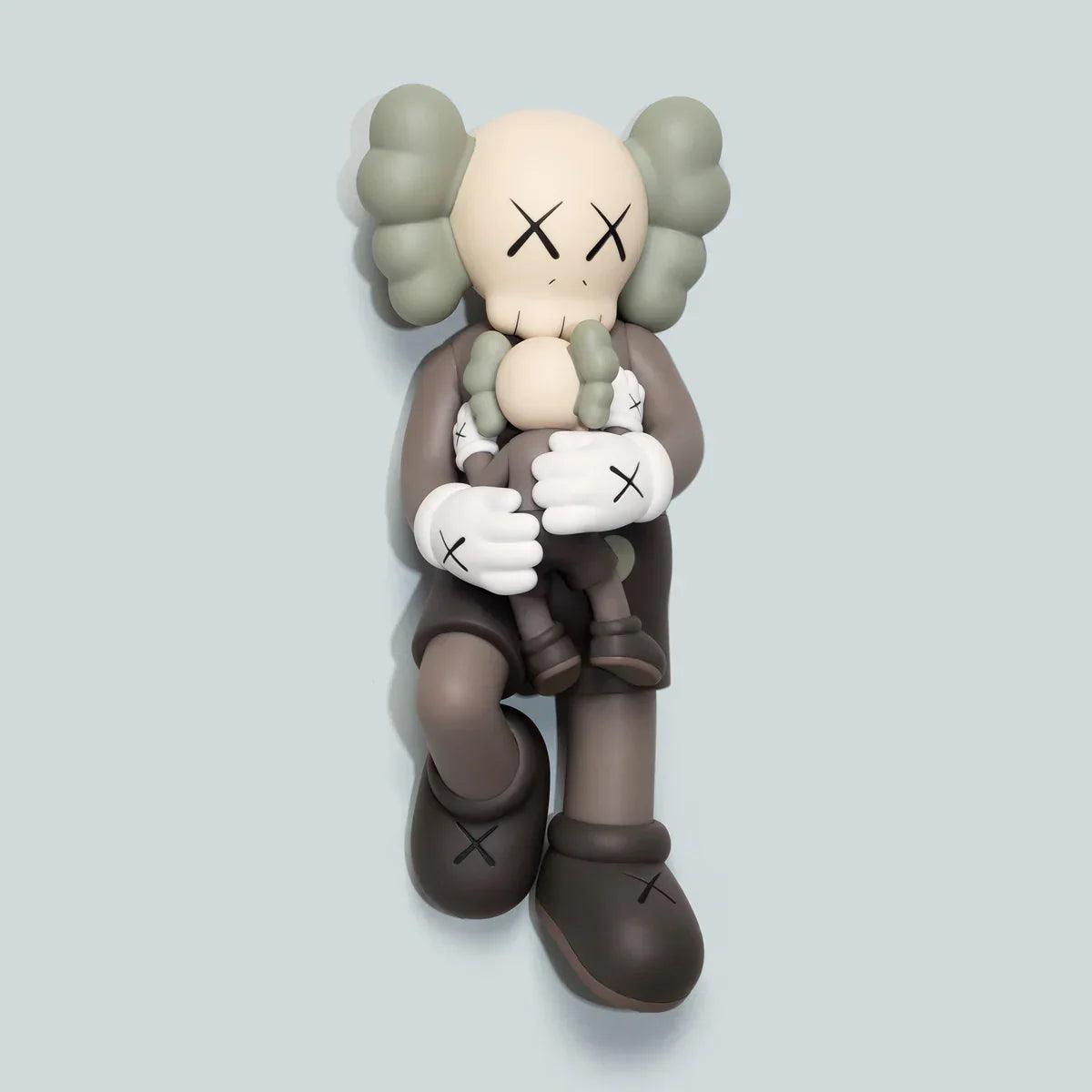 KAWS:HOLIDAY Singapore Figure (Brown)