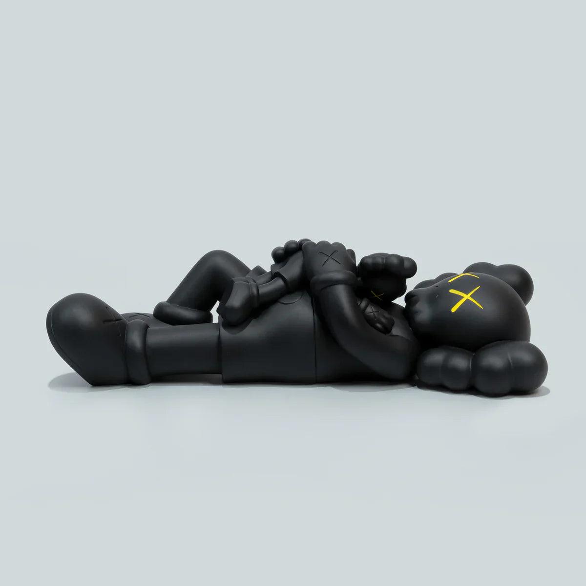 KAWS-KAWS:HOLIDAY Singapore Figure (Black)