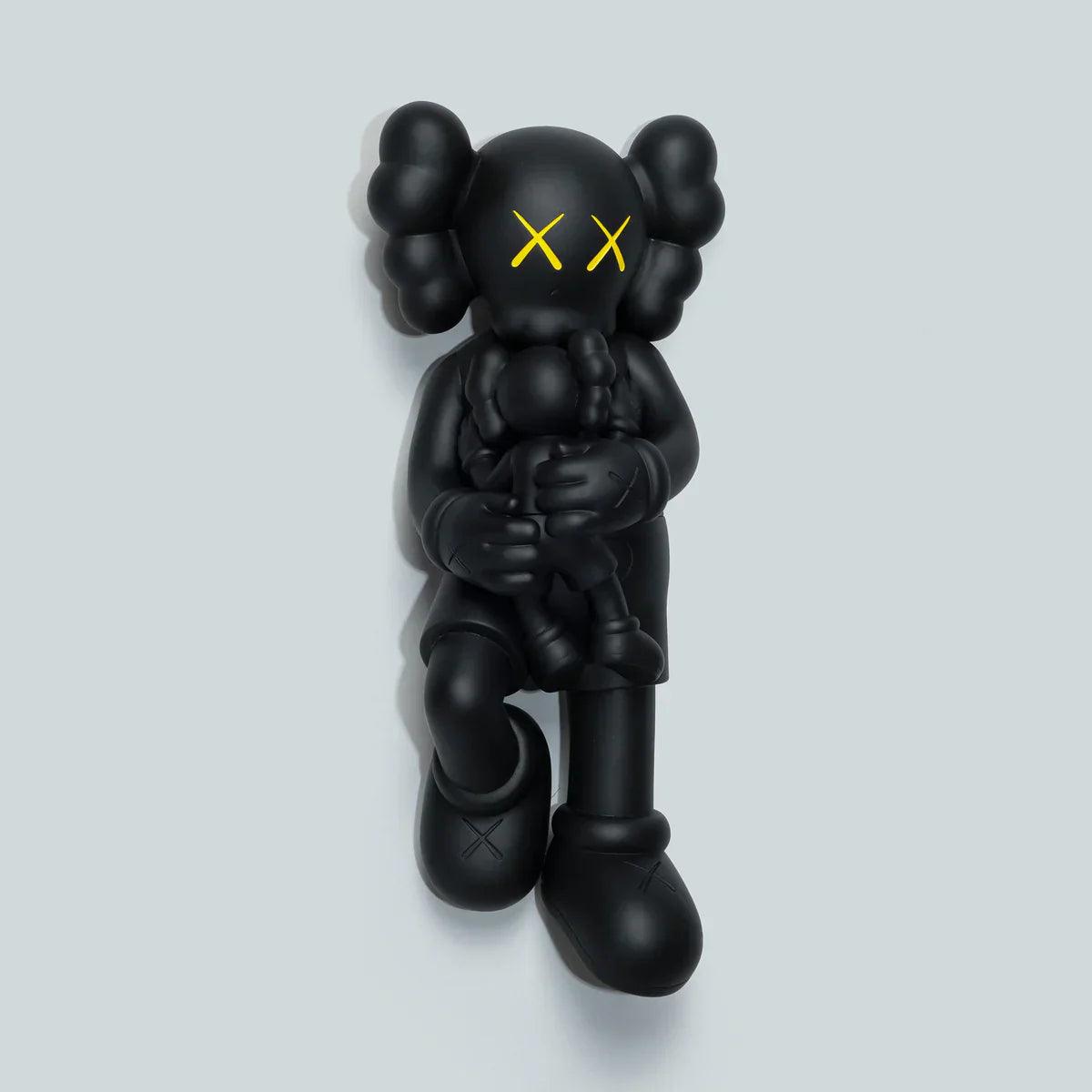 KAWS-KAWS:HOLIDAY Singapore Figure (Black)