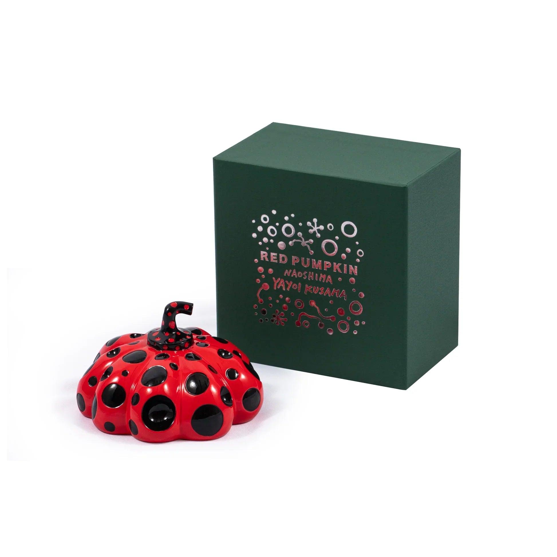 Yayoi Kusama-Red Pumpkin Naoshima, 2019